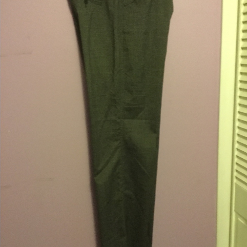 Women’s Pants - Picture 2 of 3
